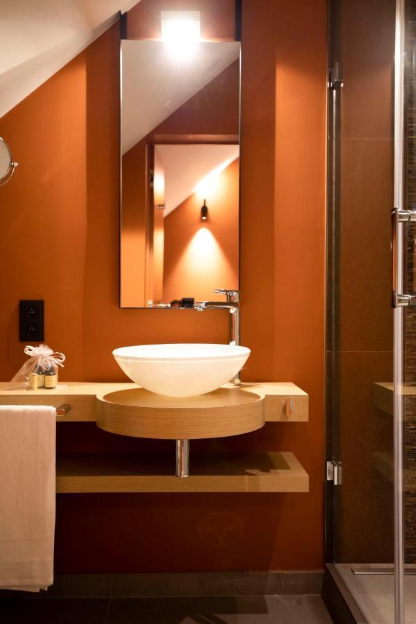 B-Lodge Boutique Hotel Louvain-la-Neuve Esterno foto