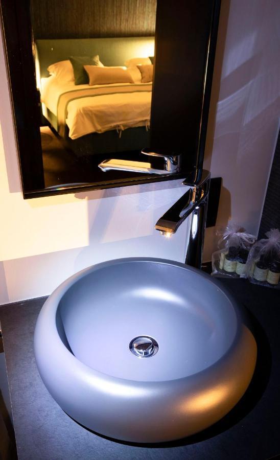 B-Lodge Boutique Hotel Louvain-la-Neuve Esterno foto